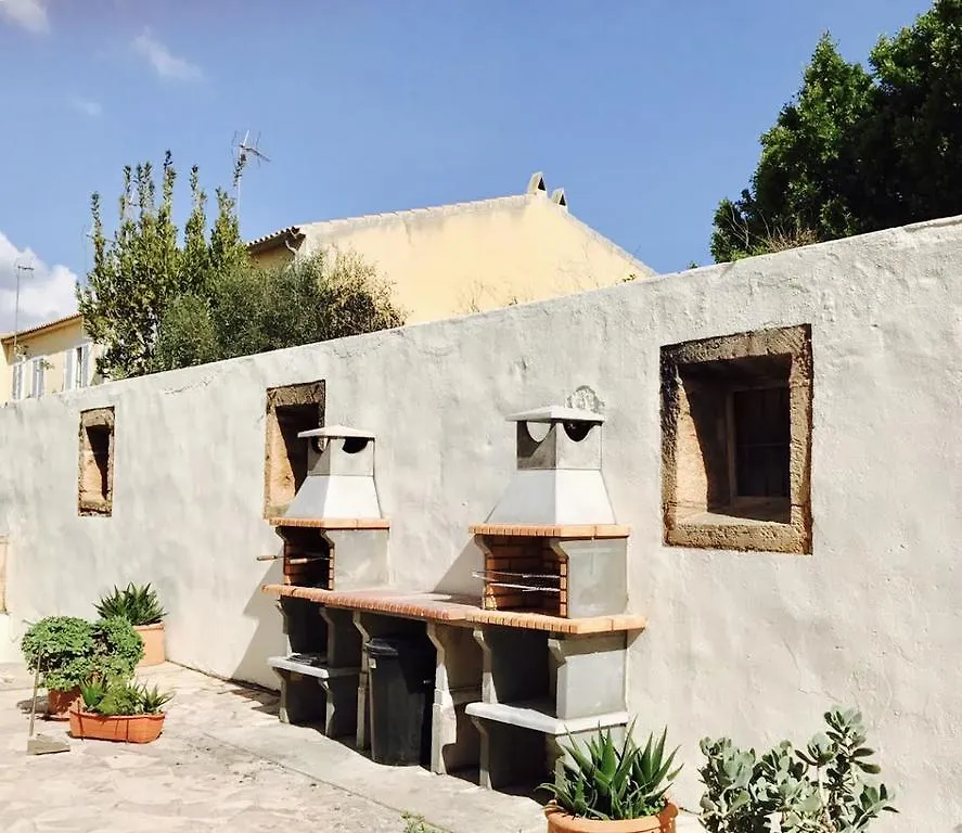 Albergue Juvenil New Age Hostel Palma de Mallorca 0*,